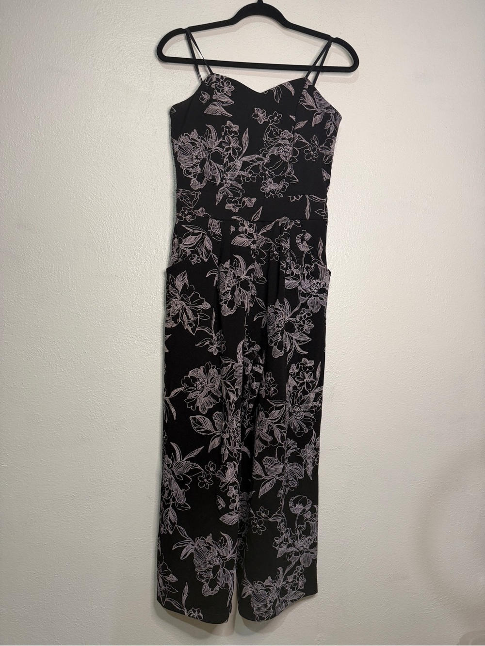 Honey & Rosie cropped black & white floral jumpsuit with POCKETS! Sz M. - Picture 10 of 13